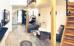 Thisio Loft